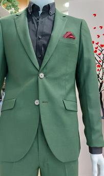 Traje en color verde para hombre