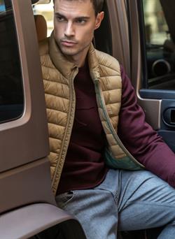 Chaleco acolchado beis para hombre