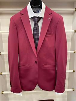 Traje hombre granate