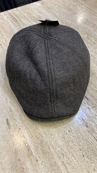 Gorra hombre estilo pico de pato